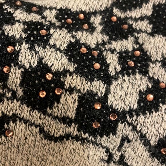 Giraffe sweater Size M - Picture 7 of 8